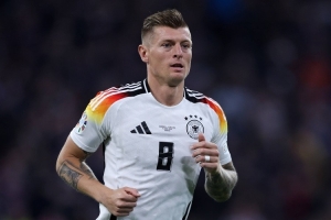 IQIYI app-德甲规定赛前双方队长与裁判互道尊重,克罗斯:我差点被吓掉凳!