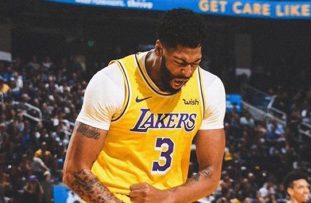 IQIYI 体育登录入口-浓眉迎28岁生日 何时重返赛场仍需进行医学评估